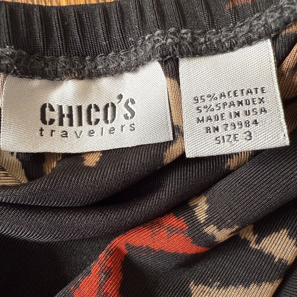 Chico's Traveler Black Floral Pencil Skirt size 16 (size 3 Chico’s size) - Picture 6 of 7